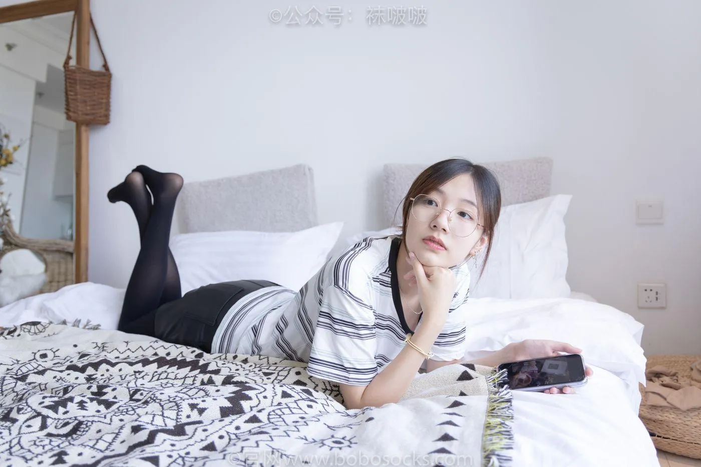 [BoBoSocks袜啵啵]NO.029 小甜豆-平底鞋、厚黑丝、厚肉丝、踩饼干剧情 [144P]插图6